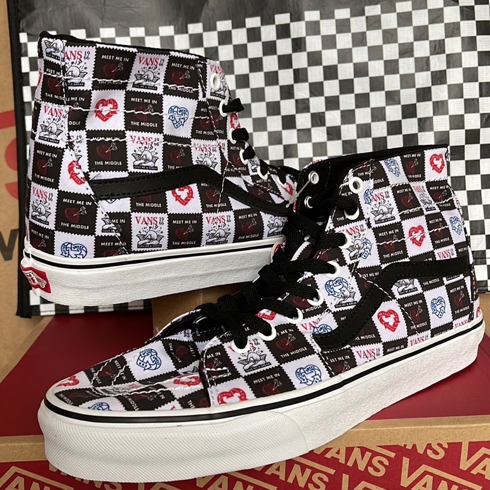 Vans Sk8-Hi Tapered Love Letters Black/True White WMNS sneakers
